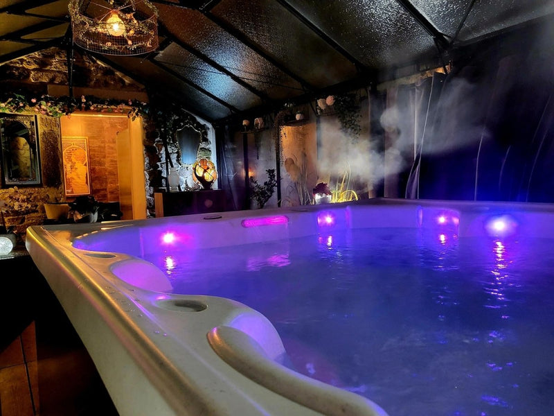 Nuances d’Alcoves - Love’nSpa - weekend en amoureux, love rooms avec spa ou jacuzzi privatif