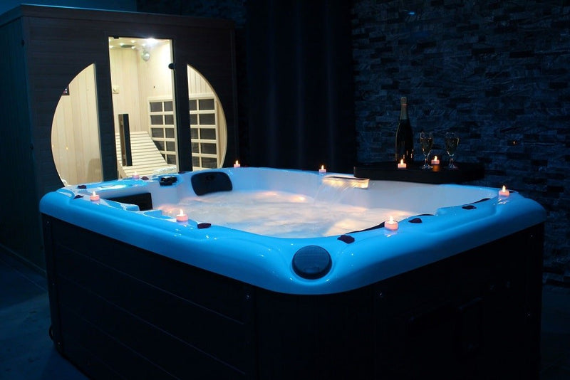 Nuit Blanche - Love’nSpa - weekend en amoureux, love rooms avec spa ou jacuzzi privatif