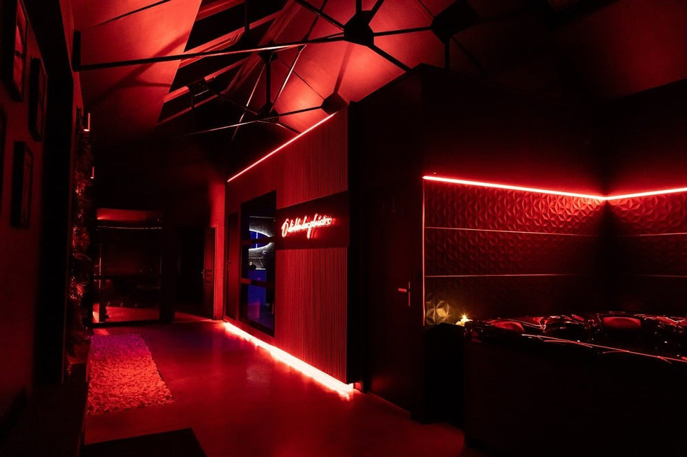 Ô Diable Des Plaisirs - Love’nSpa - weekend en amoureux, love rooms avec spa ou jacuzzi privatif1 de Ô Diable Des Plaisirs
