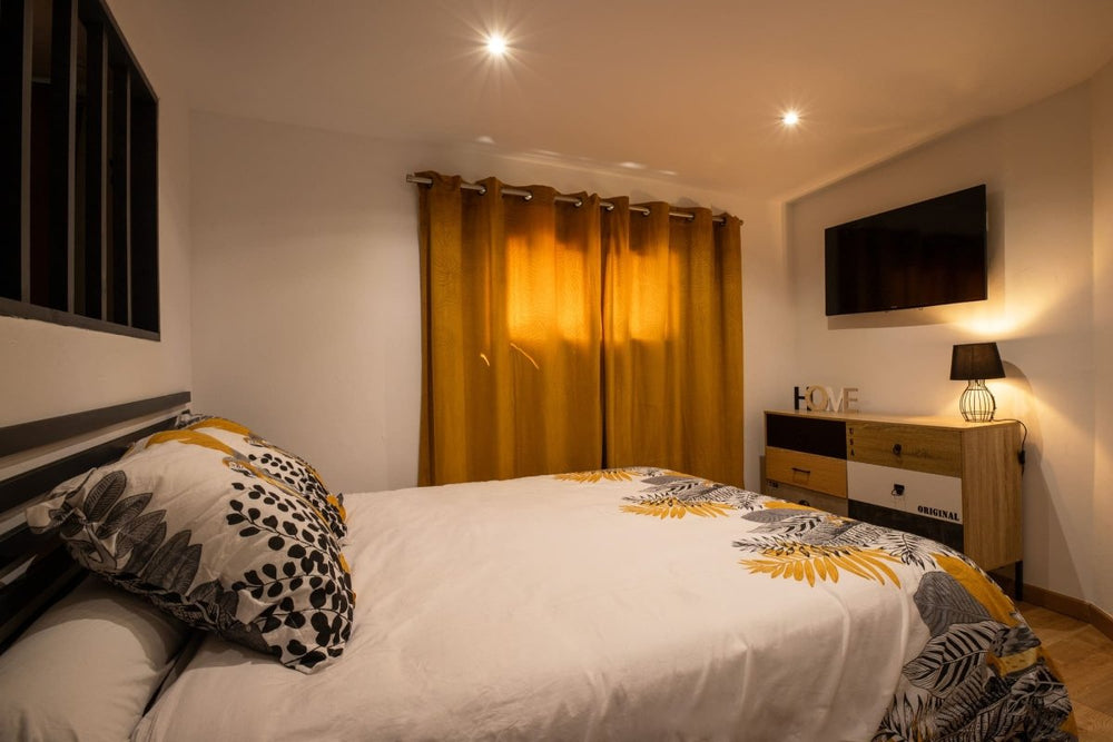 Ô Jacuzzi du Mazet - Love’nSpa - weekend en amoureux, love rooms avec spa ou jacuzzi privatif2 de Ô Jacuzzi du Mazet
