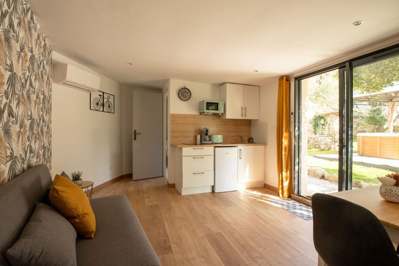 Ô Jacuzzi du Mazet - Love’nSpa - weekend en amoureux, love rooms avec spa ou jacuzzi privatif