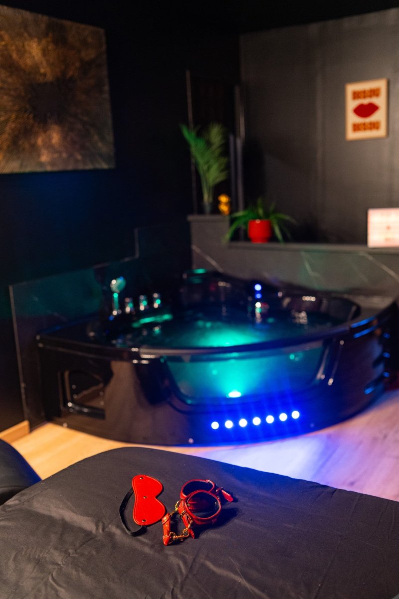 Oh my god ! - Love’nSpa - weekend en amoureux, love rooms avec spa ou jacuzzi privatif8 de Oh my god !
