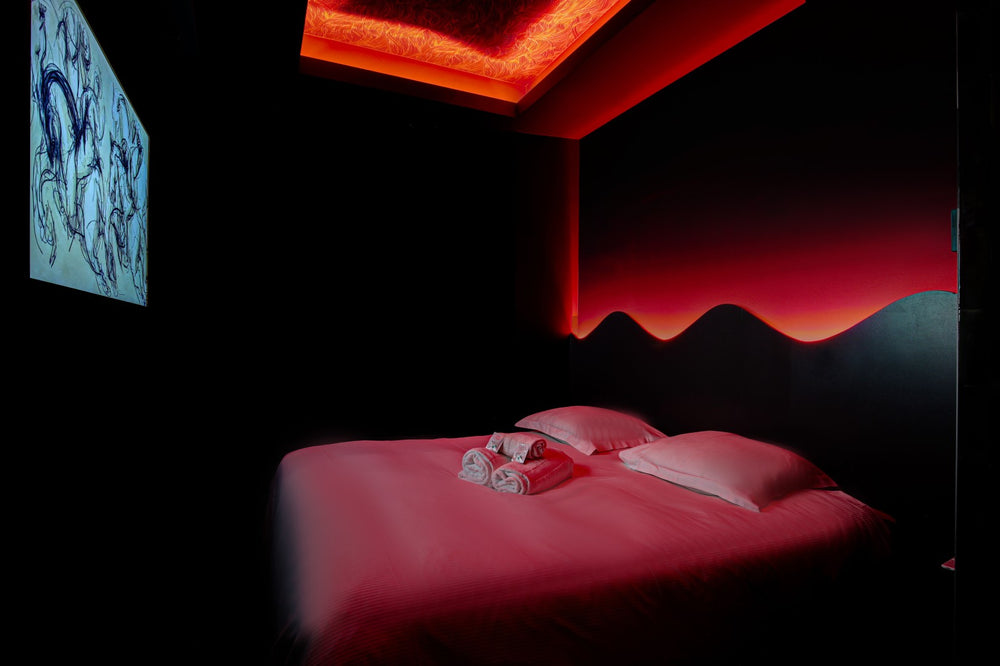 Ombreez - Balnéo - Sauna - Clim - Love’nSpa - weekend en amoureux, love rooms avec spa ou jacuzzi privatif2 de Ombreez - Balnéo - Sauna - Clim
