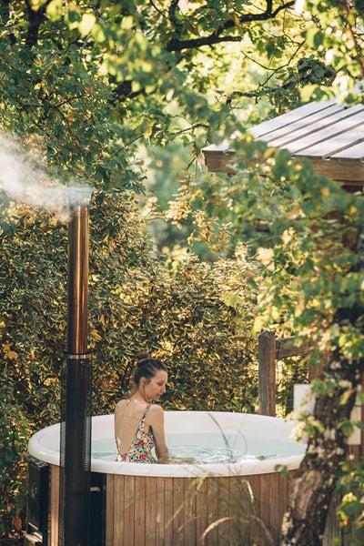 Pella Roca - Cabane Spa 2 - Love’nSpa - weekend en amoureux, love rooms avec spa ou jacuzzi privatif