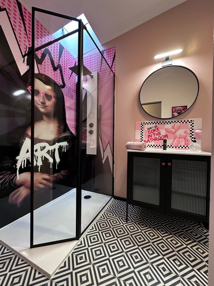 Pink Art - Love’nSpa - weekend en amoureux, love rooms avec spa ou jacuzzi privatif5 de Pink Art
