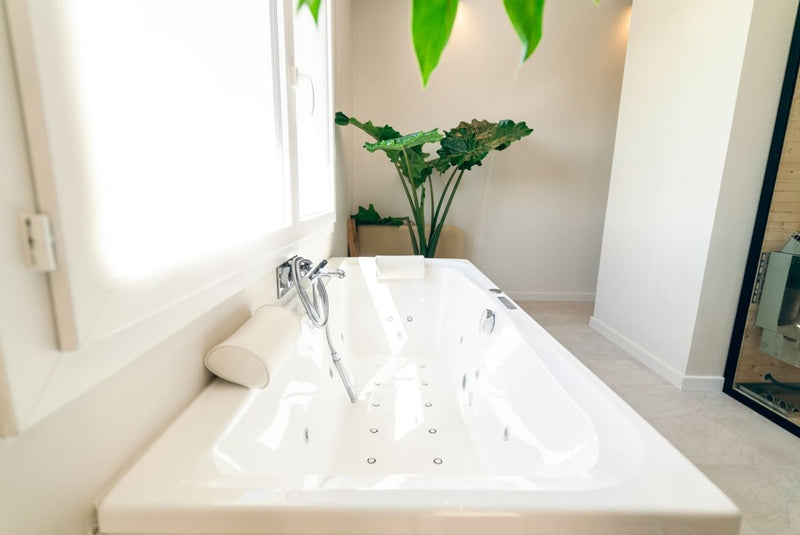 Primo - LA BALI - Love’nSpa - weekend en amoureux, love rooms avec spa ou jacuzzi privatif1 de Chez MV - LA BALI
