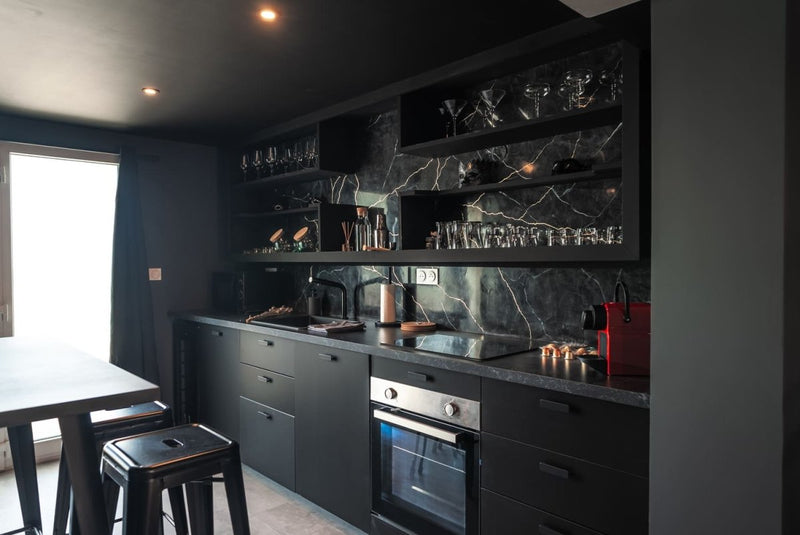 Primo - L’Interdit – Luxe, Glamour et Sensualité - Love’nSpa - weekend en amoureux, love rooms avec spa ou jacuzzi privatif3 de Chez MV - L’Interdit – Luxe, Glamour et Sensualité
