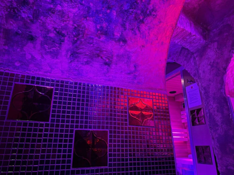 Private Room 28 - Love’nSpa - weekend en amoureux, love rooms avec spa ou jacuzzi privatif