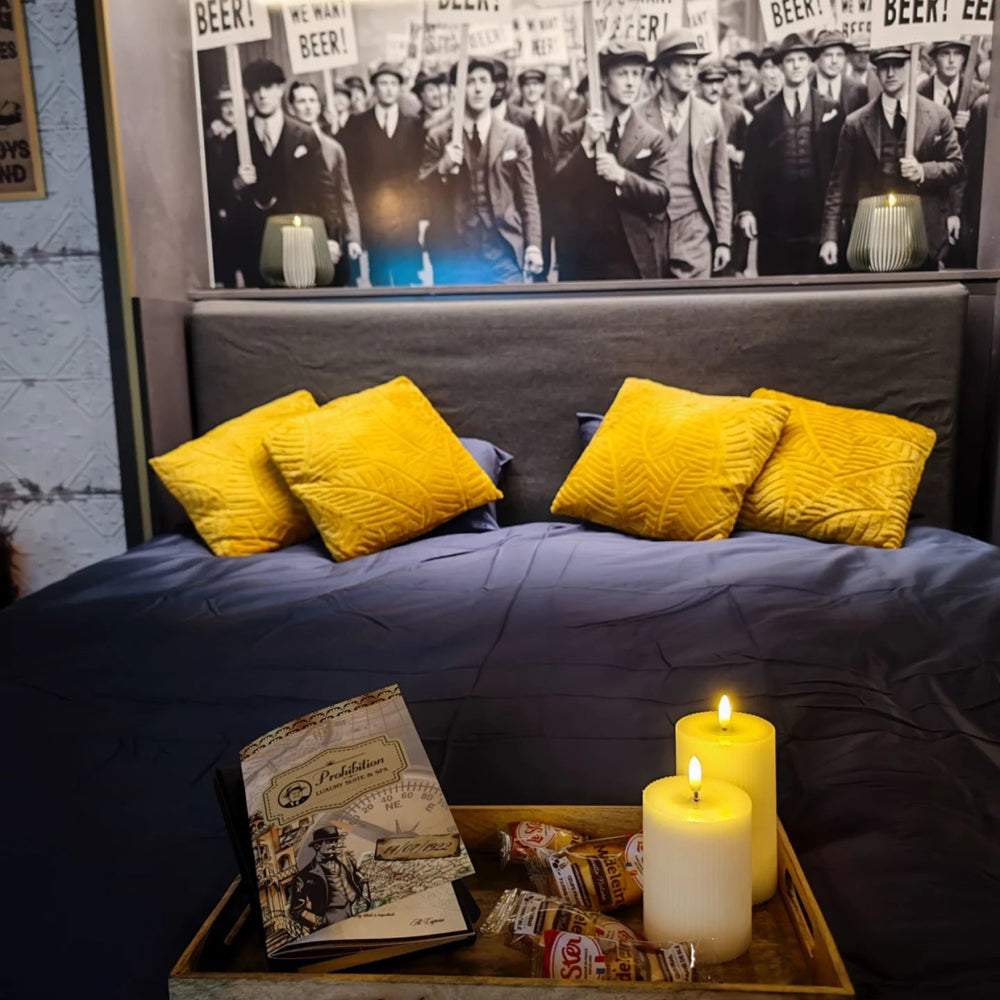 PROHIBITION - Love & Atypique Room - Love’nSpa - weekend en amoureux, love rooms avec spa ou jacuzzi privatif4 de PROHIBITION - Love & Atypique Room
