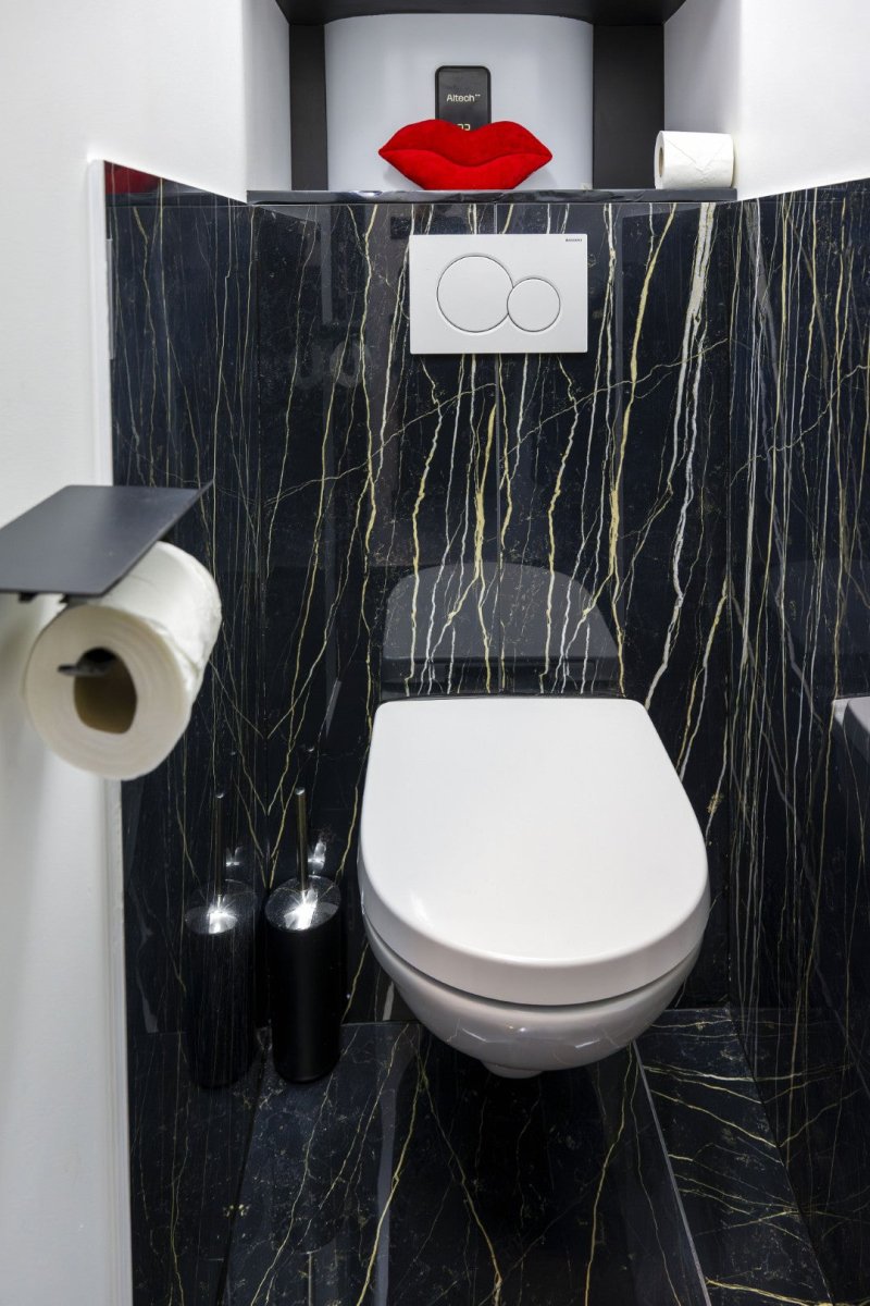 Redroom - Love’nSpa - weekend en amoureux, love rooms avec spa ou jacuzzi privatif17 de Redroom
