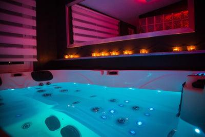 Rêves de spa - Suite ONYX - Love’nSpa - weekend en amoureux, love rooms avec spa ou jacuzzi privatif