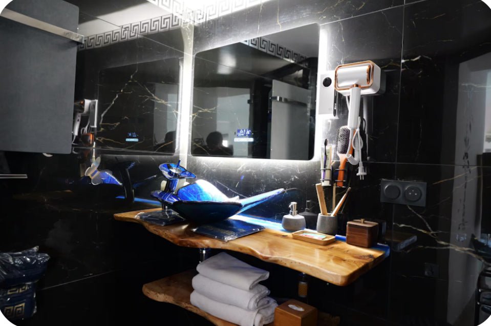 Romantic Room Alexis - Love’nSpa - weekend en amoureux, love rooms avec spa ou jacuzzi privatif5 de Romantic Room Alexis
