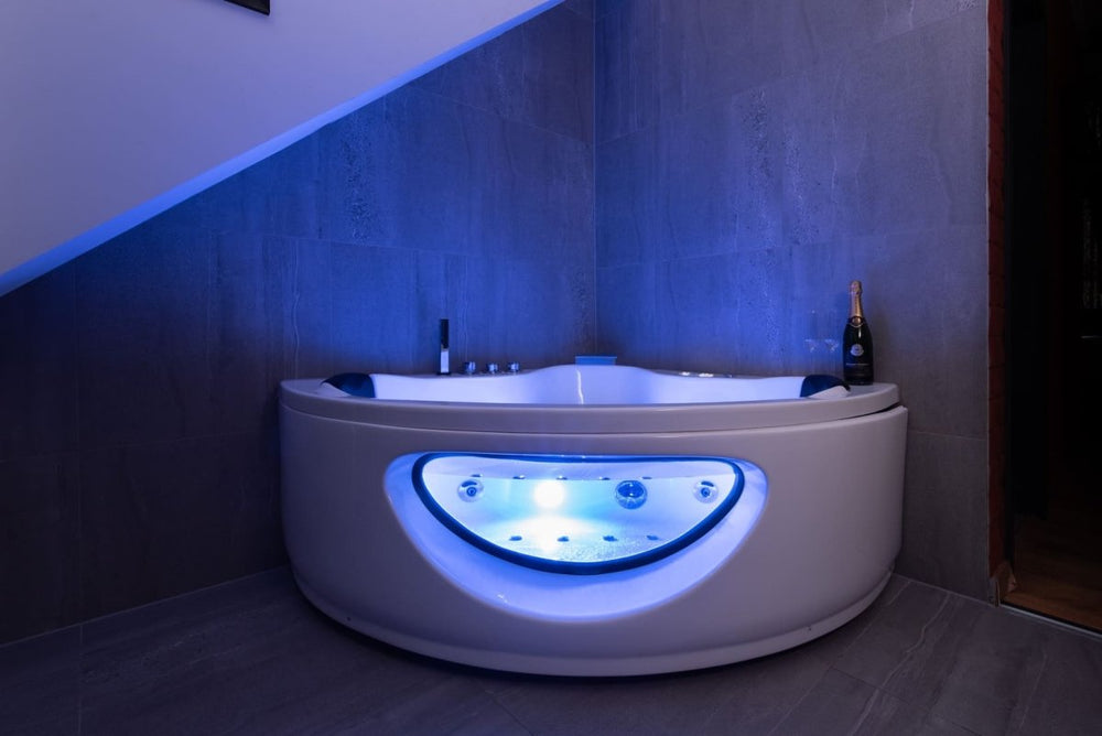 Roomeo Nights - Love’nSpa - weekend en amoureux, love rooms avec spa ou jacuzzi privatif2 de Roomeo Nights

