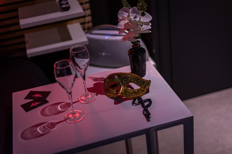 Rose bonbon korng kim chheng - Love’nSpa - weekend en amoureux, love rooms avec spa ou jacuzzi privatif