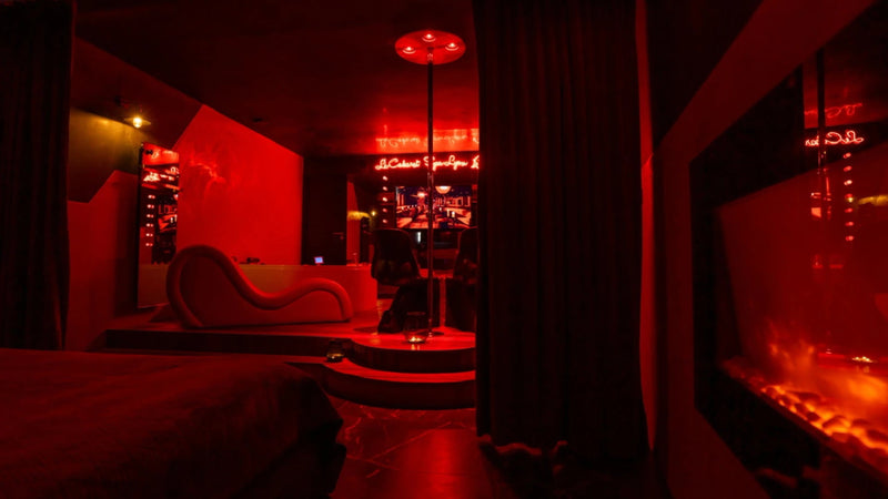 Secret Cabaret Spa - Lyon - Love’nSpa - weekend en amoureux, love rooms avec spa ou jacuzzi privatif3 de Secret Cabaret Spa - Lyon
