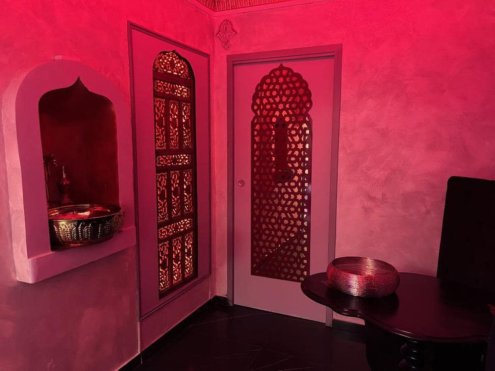 Sheherazade - Love’nSpa - weekend en amoureux, love rooms avec spa ou jacuzzi privatif15 de Sheherazade - Lyon Intramuros
