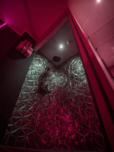 Shiny Cloud - Love’nSpa - weekend en amoureux, love rooms avec spa ou jacuzzi privatif