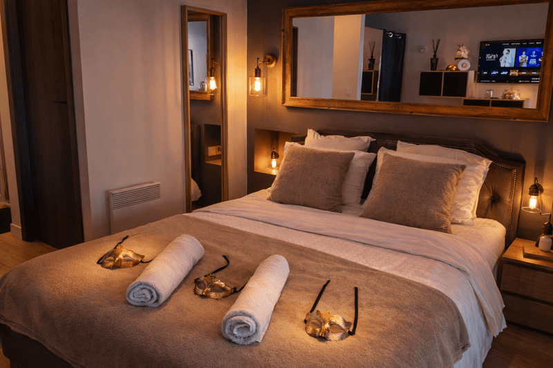 SHIRO - Love’nSpa - weekend en amoureux, love rooms avec spa ou jacuzzi privatif1 de SHIRO
