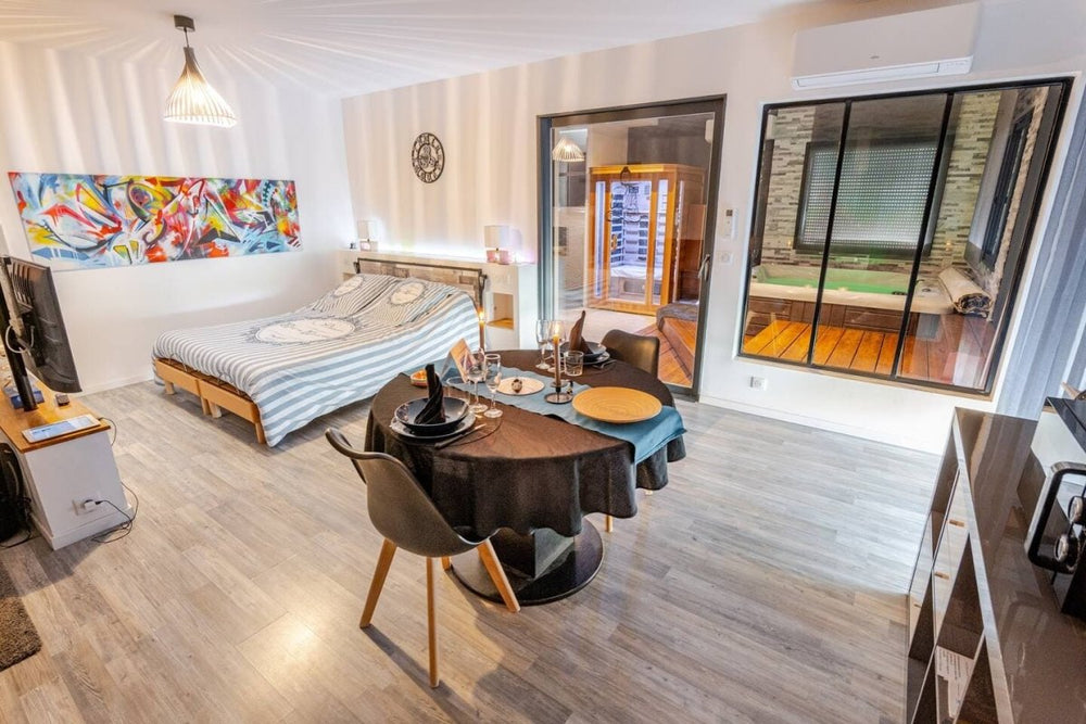 Suit'Dream - Suite Bleue - Love’nSpa - weekend en amoureux, love rooms avec spa ou jacuzzi privatif6 de Suit'Dream - Suite Bleue
