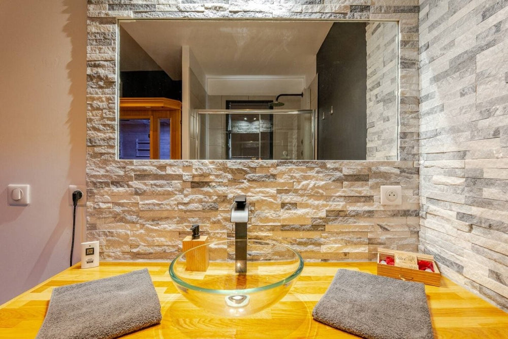 Suit'Dream - Suite Bleue - Love’nSpa - weekend en amoureux, love rooms avec spa ou jacuzzi privatif8 de Suit'Dream - Suite Bleue
