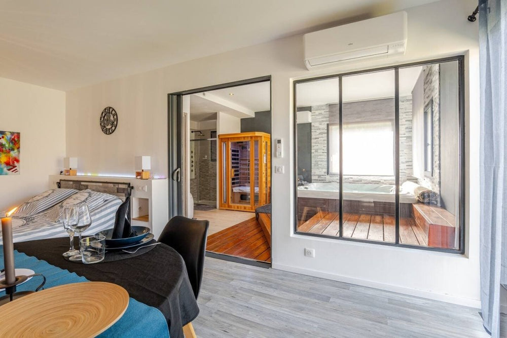 Suit'Dream - Suite Bleue - Love’nSpa - weekend en amoureux, love rooms avec spa ou jacuzzi privatif13 de Suit'Dream - Suite Bleue
