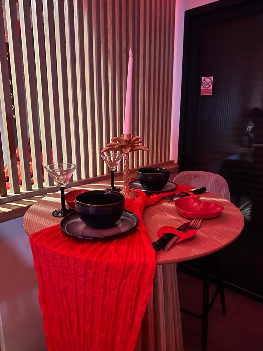 Suite Camélia - Love’nSpa - weekend en amoureux, love rooms avec spa ou jacuzzi privatif5 de Suite Camélia
