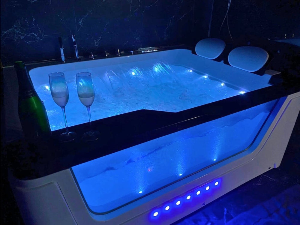 Suite Casanova - Doux Bleu Jeux - Love’nSpa - weekend en amoureux, love rooms avec spa ou jacuzzi privatif4 de Suite Casanova - Doux Bleu Jeux
