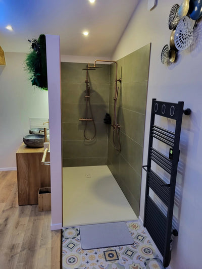 Suite L'Olive Sacrée - Love’nSpa - weekend en amoureux, love rooms avec spa ou jacuzzi privatif