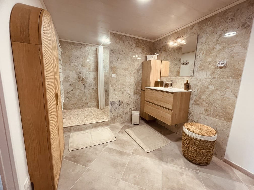 Suite Villa Le belvédère Cévenol - Love’nSpa - weekend en amoureux, love rooms avec spa ou jacuzzi privatif5 de La suite Villa L'Eden - Le Belvédère Cévenol
