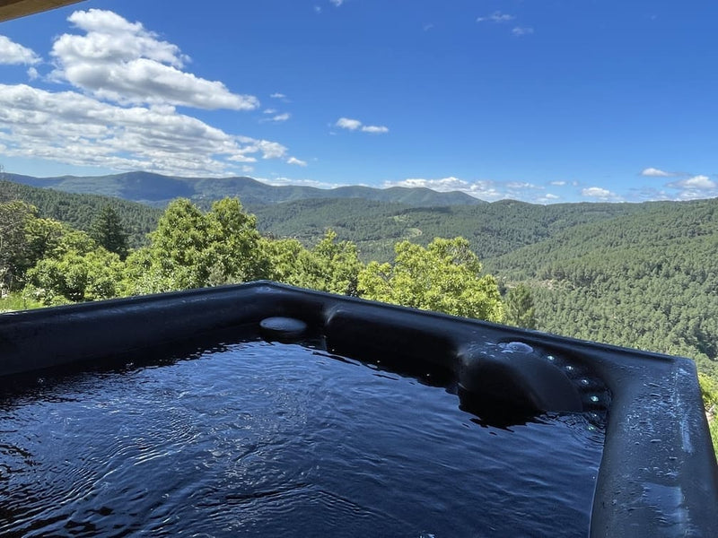 Suite Villa Le belvédère Cévenol - Love’nSpa - weekend en amoureux, love rooms avec spa ou jacuzzi privatif