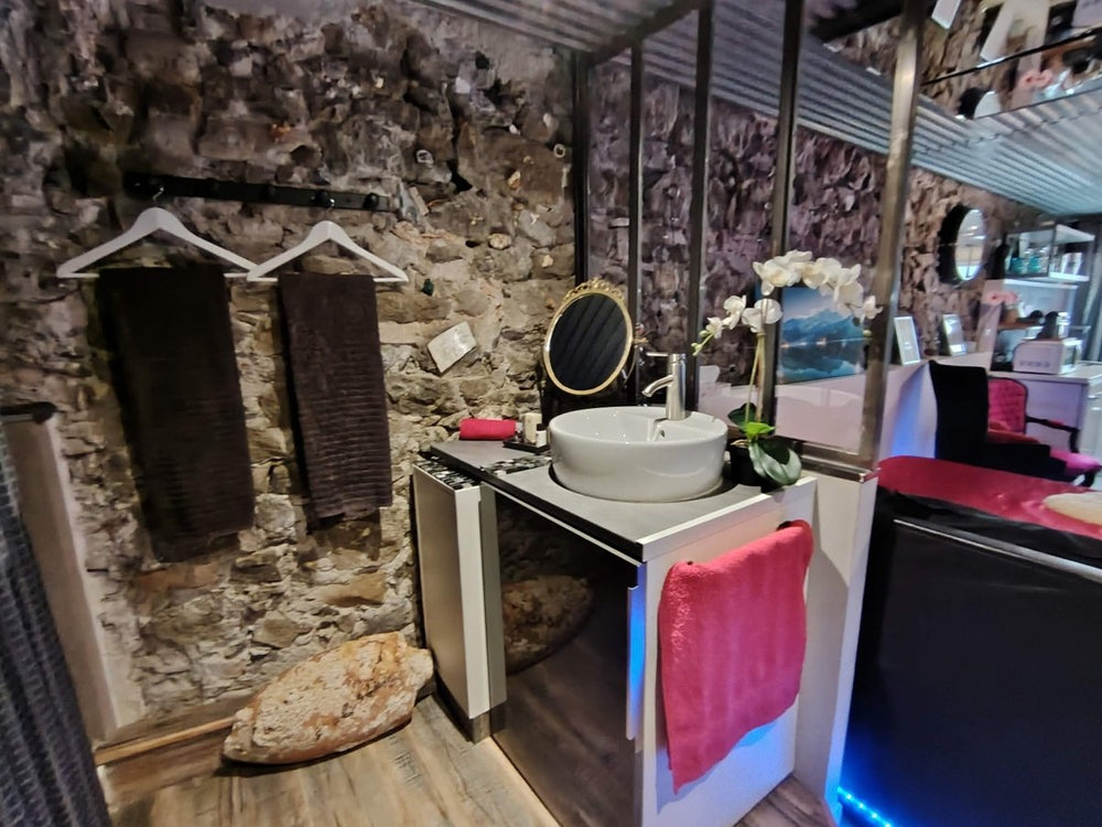 Sweet - Loft - Love’nSpa - weekend en amoureux, love rooms avec spa ou jacuzzi privatif4 de Sweet-Loft
