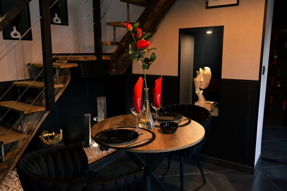 The Ruby Lodge - Love’nSpa - weekend en amoureux, love rooms avec spa ou jacuzzi privatif4 de The Ruby Lodge
