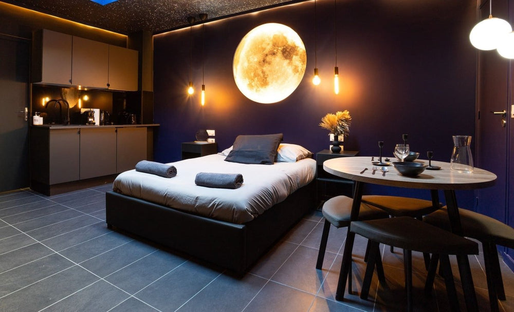 To the Moon and back - Love’nSpa - weekend en amoureux, love rooms avec spa ou jacuzzi privatif5 de To the Moon and back

