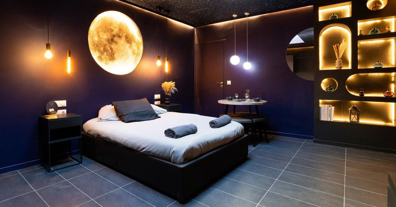 To the Moon and back - Love’nSpa - weekend en amoureux, love rooms avec spa ou jacuzzi privatif1 de To the Moon and back

