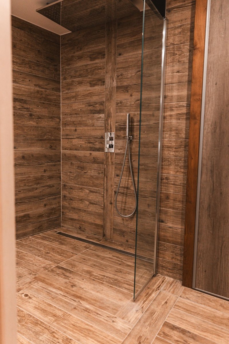 TOY - Love’nSpa - weekend en amoureux, love rooms avec spa ou jacuzzi privatif9 de TOY
