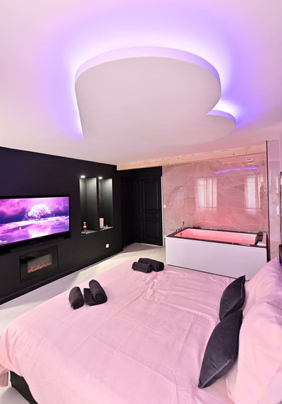 Une Parenthèse amoureuse - Love’nSpa - weekend en amoureux, love rooms avec spa ou jacuzzi privatif