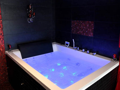 Une Parenthèse pour Deux - Chambre Rouge Passion - Love’nSpa - weekend en amoureux, love rooms avec spa ou jacuzzi privatif