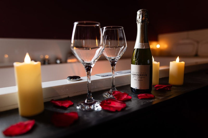 Urban Spa - 3 nuances de plaisir - Love’nSpa - weekend en amoureux, love rooms avec spa ou jacuzzi privatif