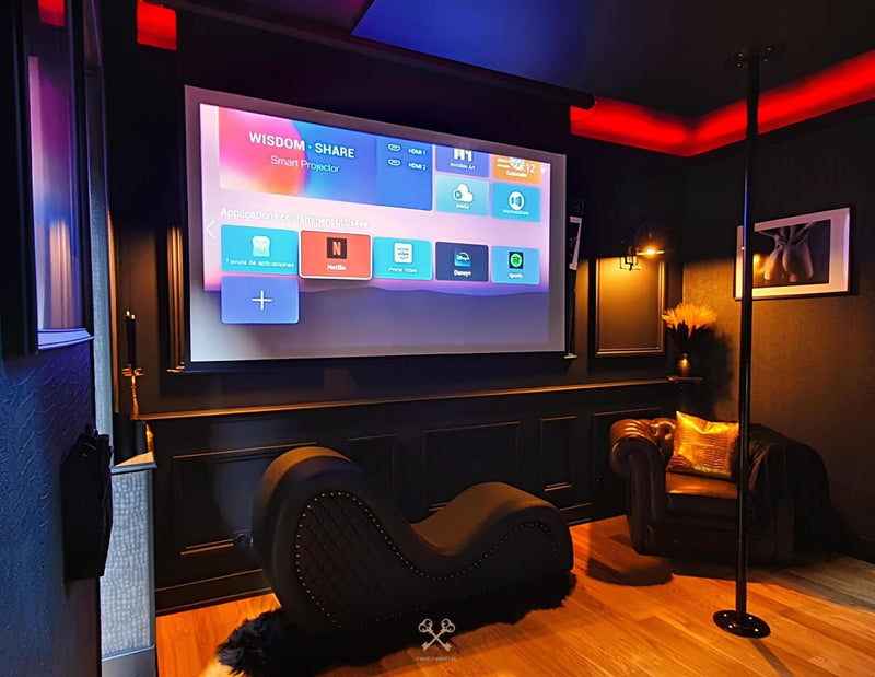 VELVET & LEATHER Loveroom - Secretroom - Sauna balnéo cinéma | par Fancy Rental - Love’nSpa - weekend en amoureux, love rooms avec spa ou jacuzzi privatif