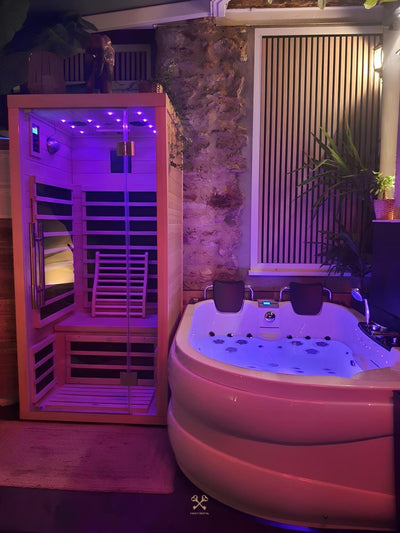 VELVET & LEATHER Loveroom - Secretroom - Sauna balnéo cinéma | par Fancy Rental - Love’nSpa - weekend en amoureux, love rooms avec spa ou jacuzzi privatif