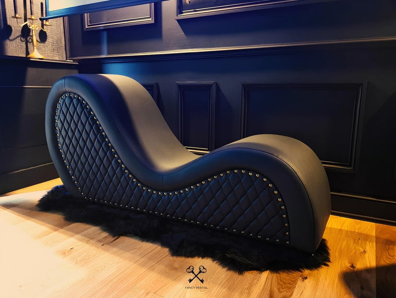 VELVET & LEATHER Loveroom - Secretroom - Sauna balnéo cinéma | par Fancy Rental - Love’nSpa - weekend en amoureux, love rooms avec spa ou jacuzzi privatif
