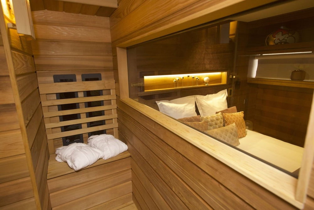 VIP Paris Yacht hôtel - Suite Art Déco - Love’nSpa - weekend en amoureux, love rooms avec spa ou jacuzzi privatif3 de VIP Paris Yacht hôtel - Suite Art Déco
