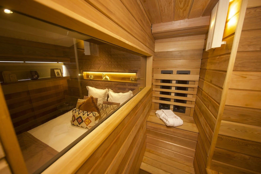 VIP Paris Yacht hôtel - Suite Orient - Love’nSpa - weekend en amoureux, love rooms avec spa ou jacuzzi privatif1 de VIP Paris Yacht hôtel - Suite Orient
