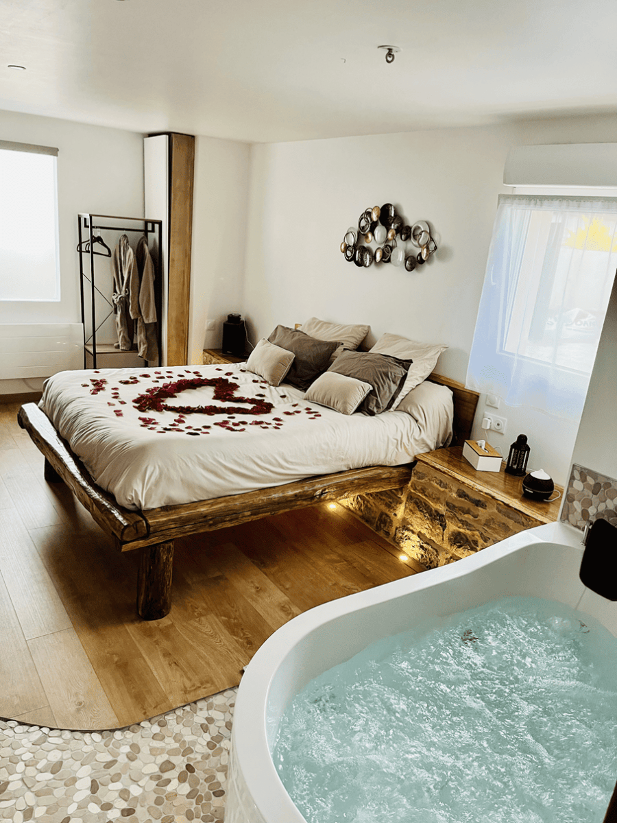 Vite, au bien - être - Love’nSpa - weekend en amoureux, love rooms avec spa ou jacuzzi privatif1 de Vite, au bien-être
