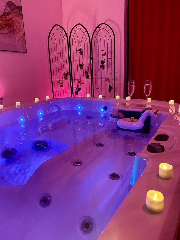 Amor & Sens - Love’nSpa - weekend en amoureux, love rooms avec spa ou jacuzzi privatif2 de Amor & Sens
