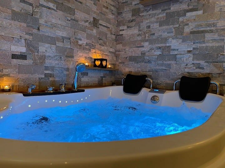 Aux 3 Glands - Nature & Spa - Love’nSpa - weekend en amoureux, love rooms avec spa ou jacuzzi privatif
