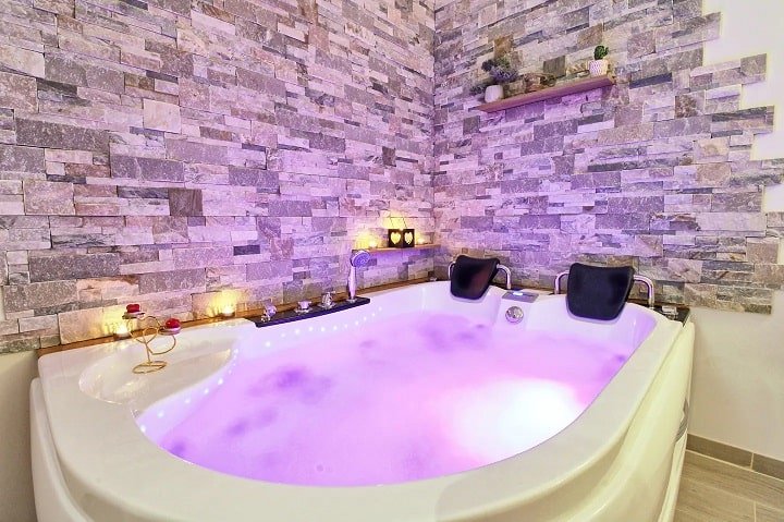 Aux 3 Glands - Nature & Spa - Love’nSpa - weekend en amoureux, love rooms avec spa ou jacuzzi privatif
