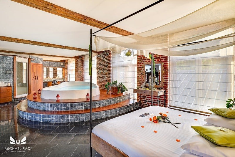 Baiser de Cupidon - Love’nSpa - weekend en amoureux, love rooms avec spa ou jacuzzi privatif2 de Baiser de Cupidon
