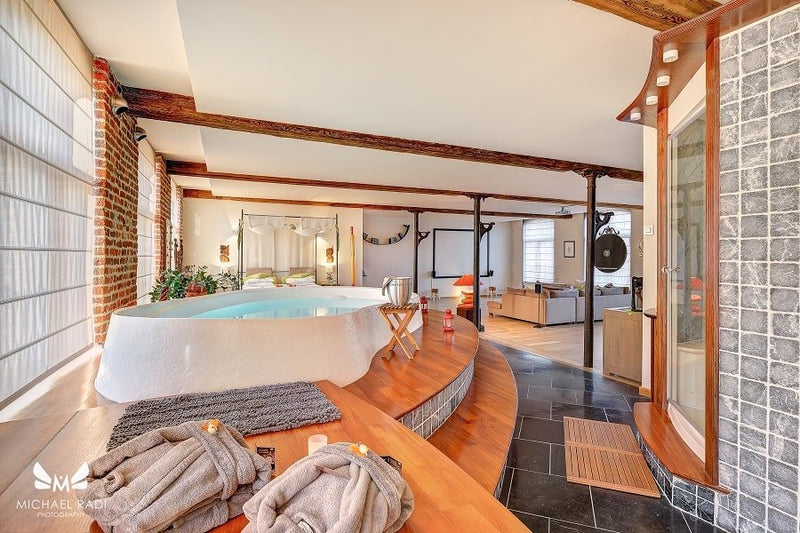 Baiser de Cupidon - Love’nSpa - weekend en amoureux, love rooms avec spa ou jacuzzi privatif