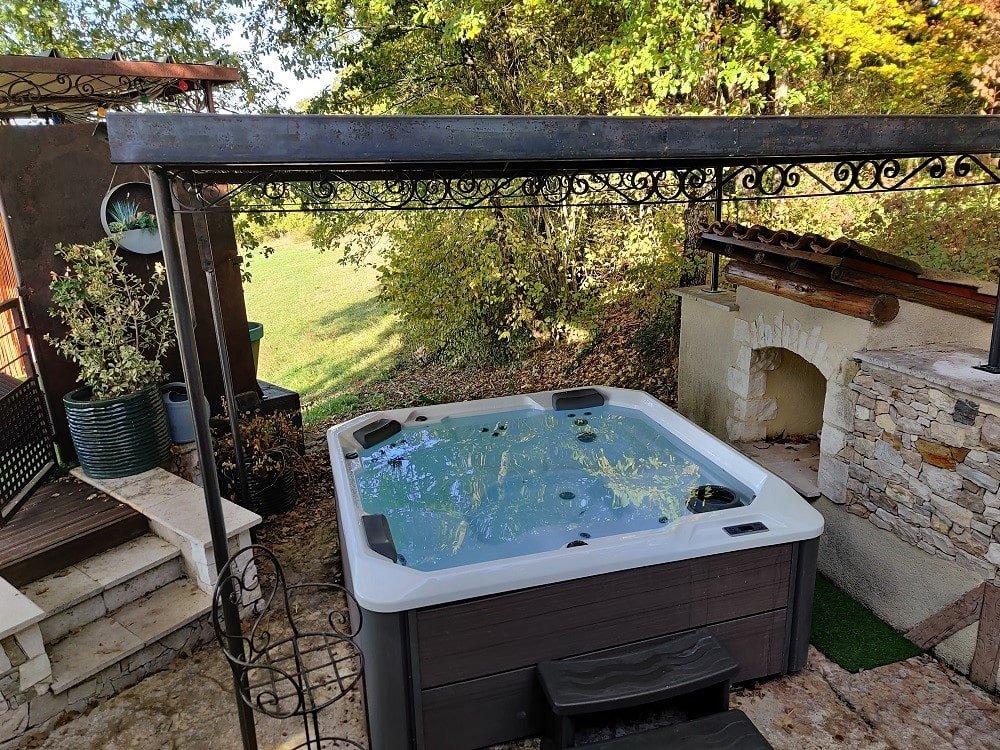 Cabane de Rêve - Love’nSpa - weekend en amoureux, love rooms avec spa ou jacuzzi privatif4 de Cabane de Rêve
